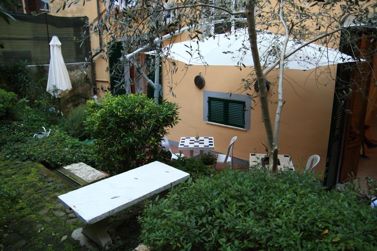 Il Giardino Di Gianni Hotel La Spezia Luaran gambar